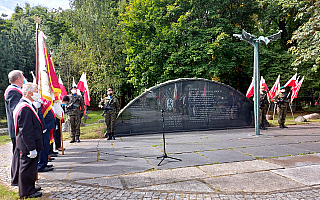 Obchody Dnia Sybiraka w Olsztynie. Cześć zesłańcom oddali mieszkańcy, samorządowcy, żołnierze i sami Sybiracy